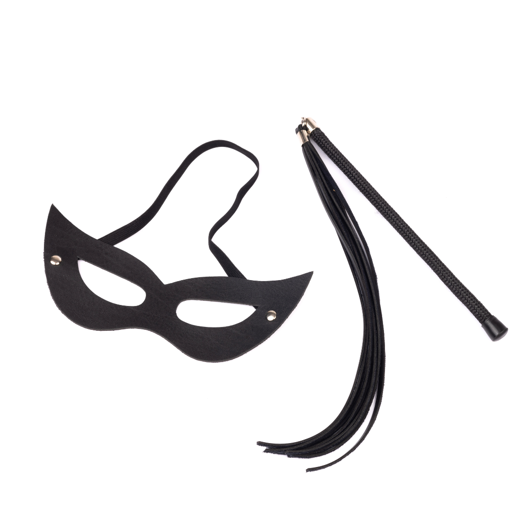 Kit Tiazinha com Máscara e Chicotinho