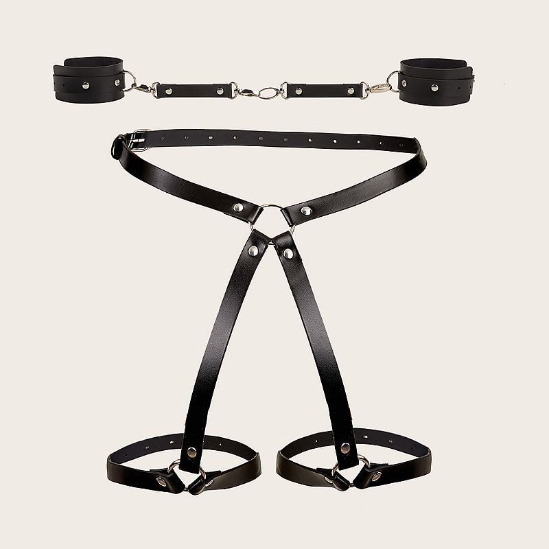 Harness em Couro com Algema