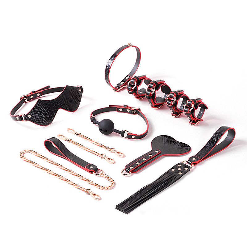 Kit Maleta Sado de Luxo com Algema, Tornozeleira com Corrente, Venda e Chicote