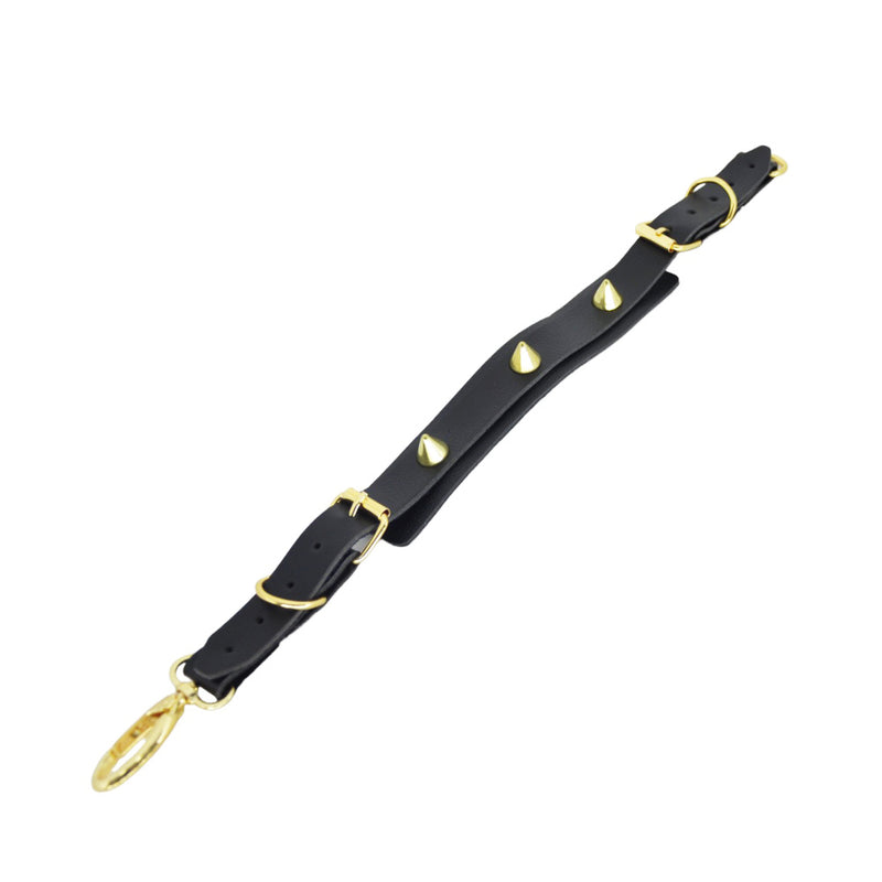 Gargantilha de Luxo em Couro com Espinhos em Metal Dourado