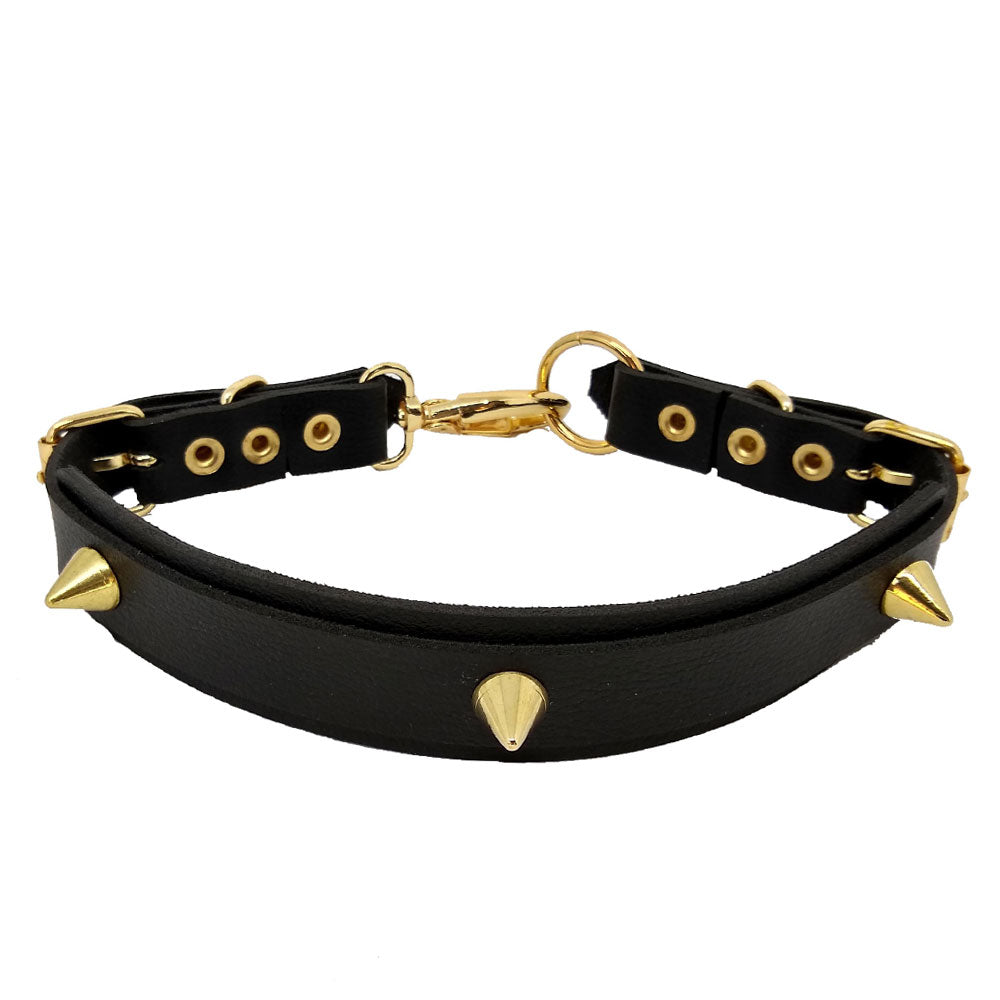 Gargantilha de Luxo em Couro com Espinhos em Metal Dourado