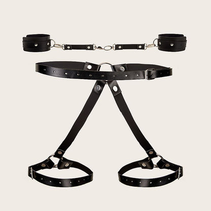 Harness em Couro com Algema