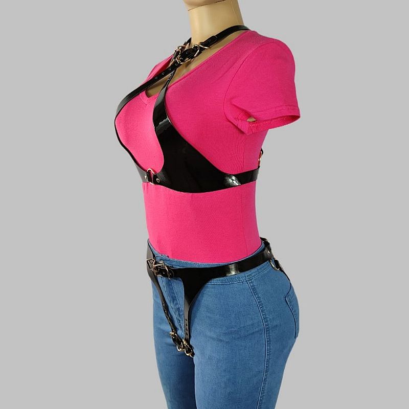 Conjunto Harness com Top e Calcinha em Couro