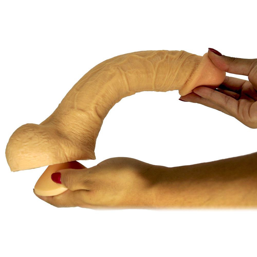 Pênis Realístico Nacho Vidal com Ventosa 21 cm x 5 cm